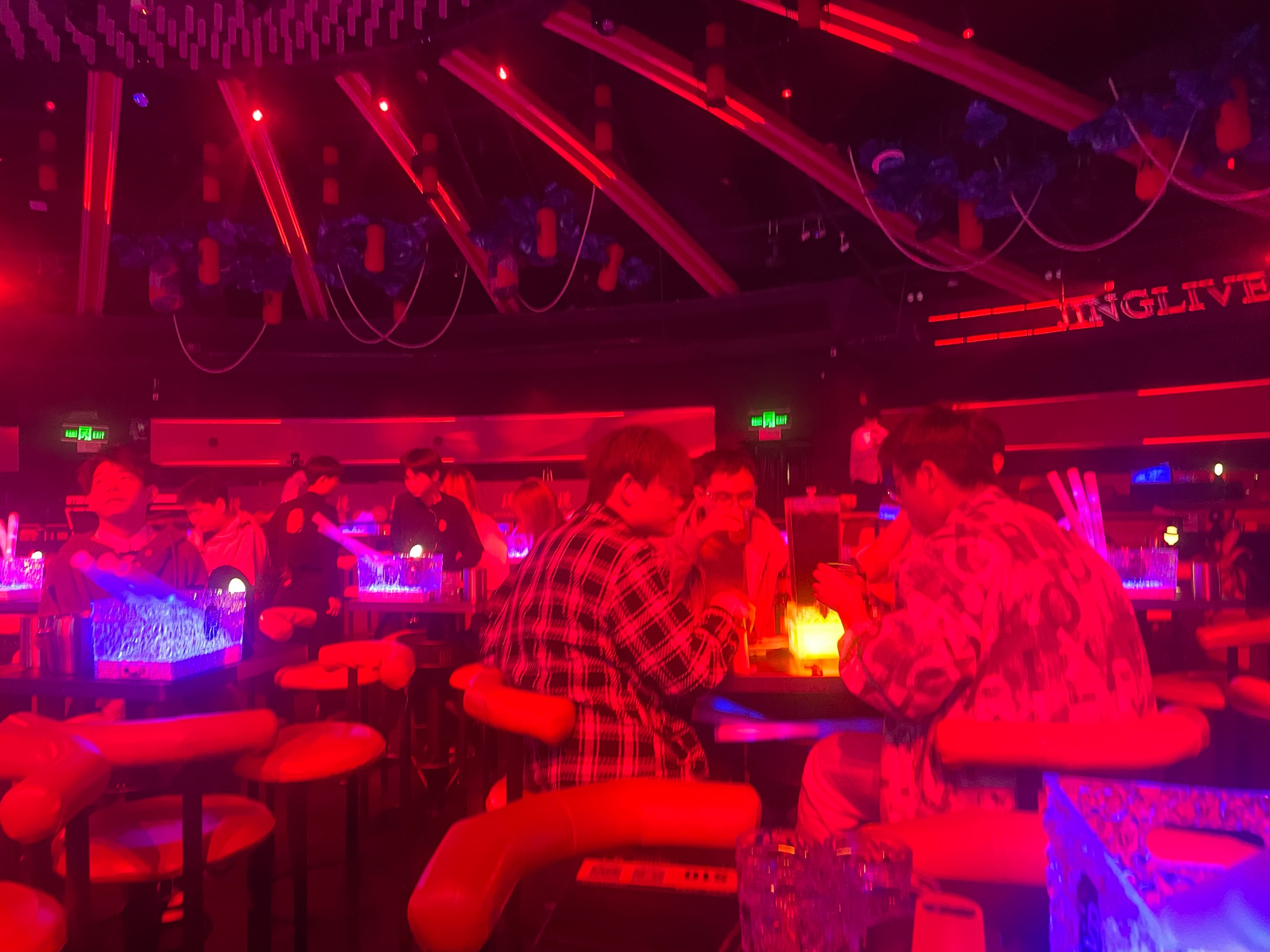 来宾商务ktv优选中低端商务ktv体验-象州县ktv预定